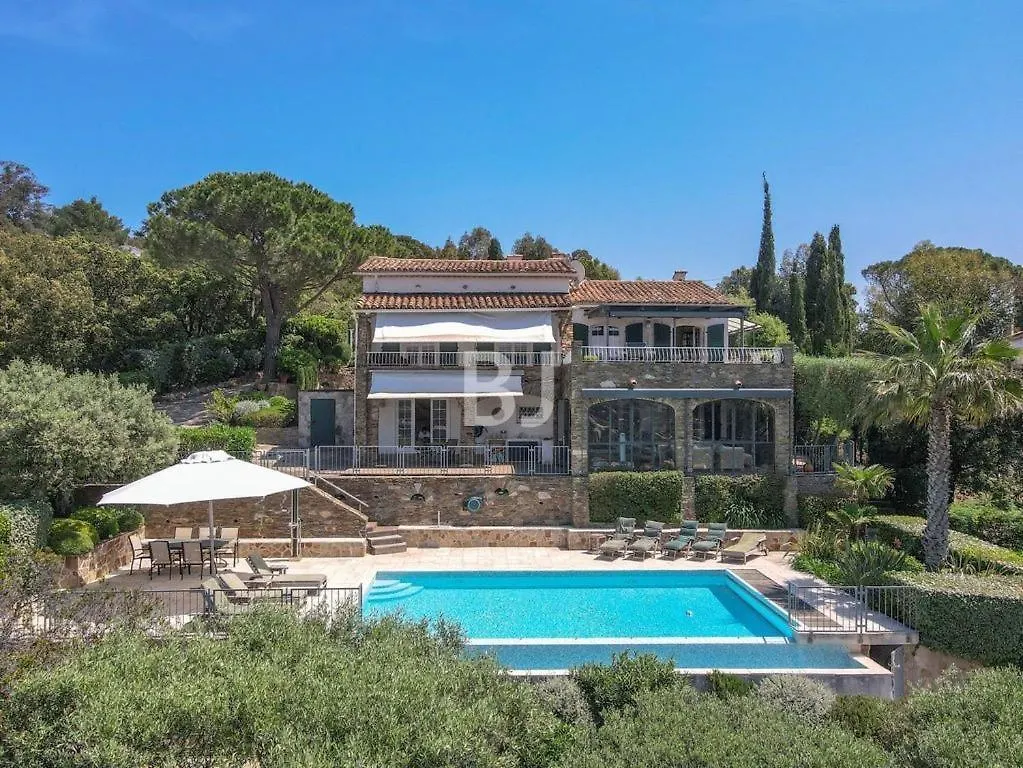 Villa Vignes Et Mer La Croix-Valmer 0*,  France